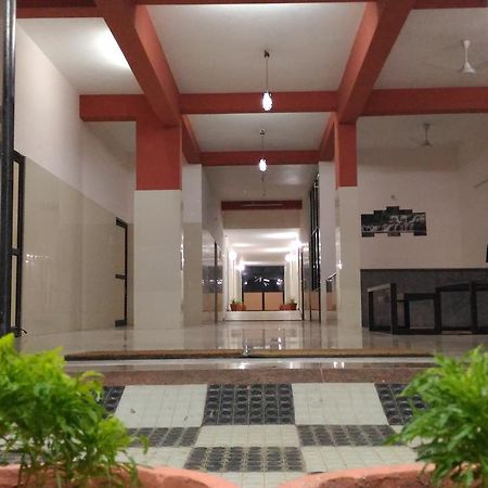 Dhoni Castle Hotel Palakkad Buitenkant foto