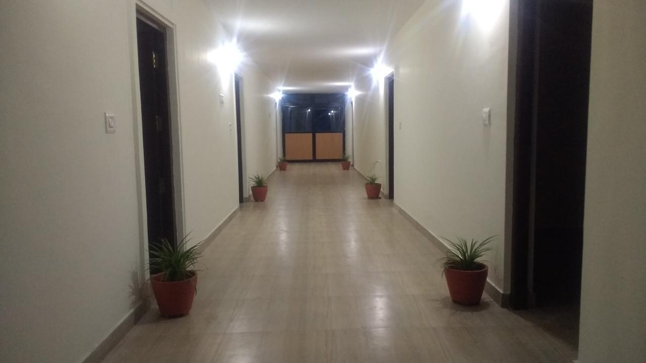 Dhoni Castle Hotel Palakkad Buitenkant foto